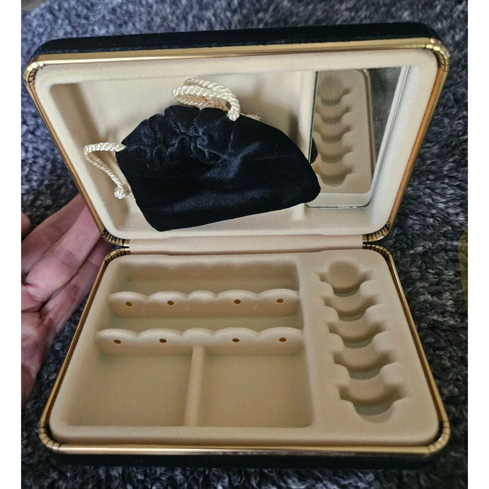 Mele Clamshell Jewelry Box Lot 2 New Old Stock Deadstock Fashion Jewel Case‎ VTG